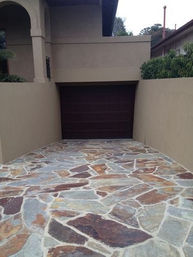 Newtown Brown Crazy Pave Natural Stone