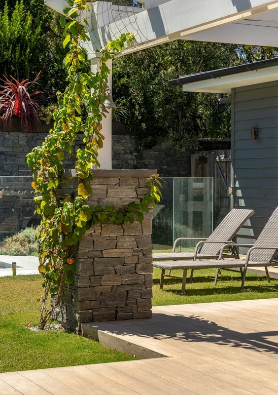 Graphite Random Cladding Graphite Random Cladding