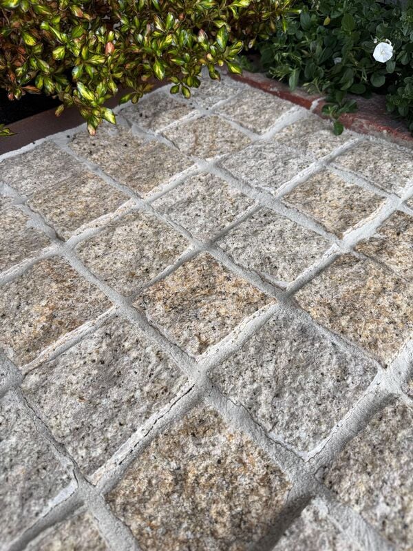 Yellow Granite Cobblestones Yellow Granite Cobblestones