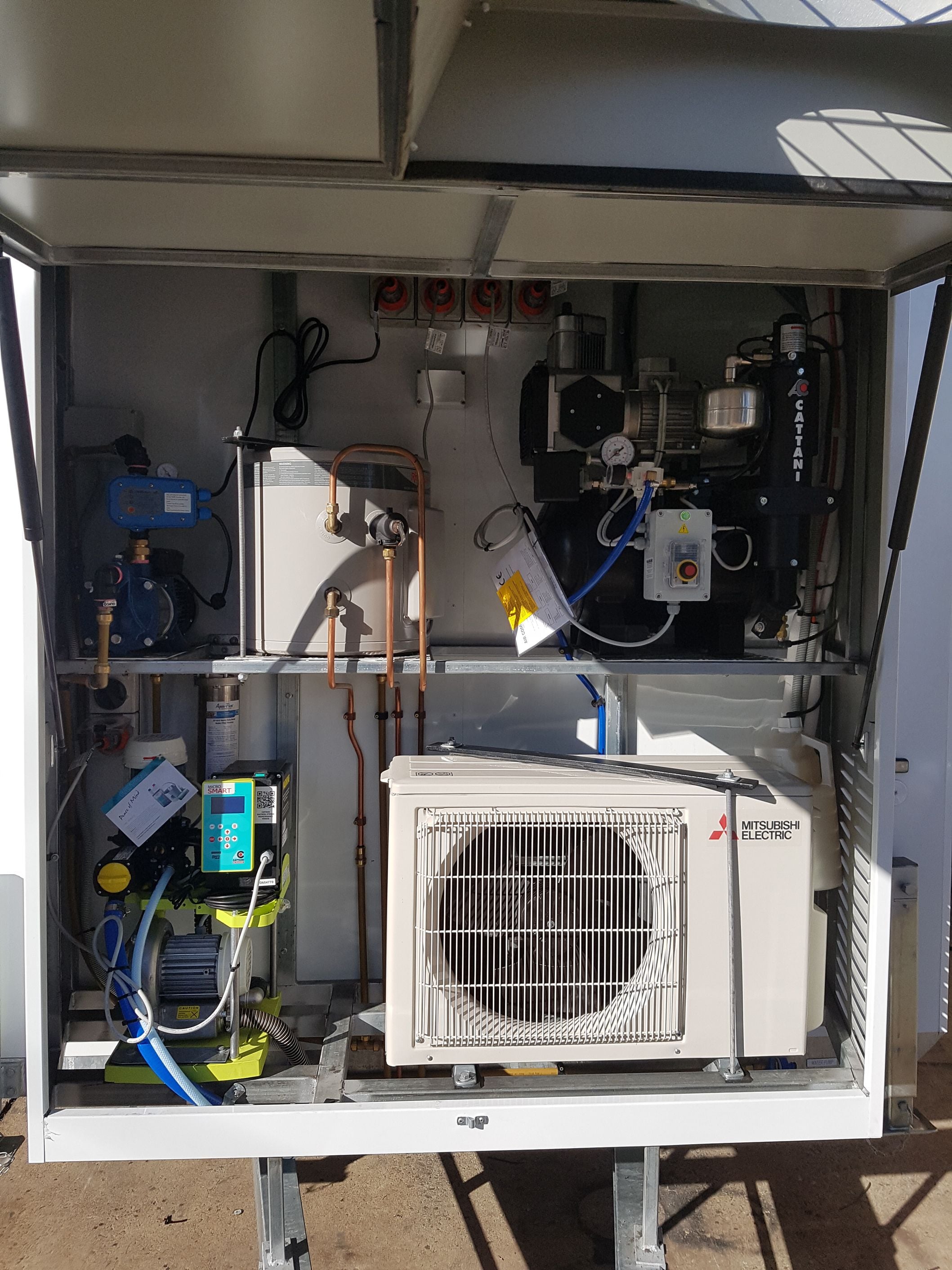 Traymark Industrial Caravans Dental Caravan Gallery Image -614142ac29083