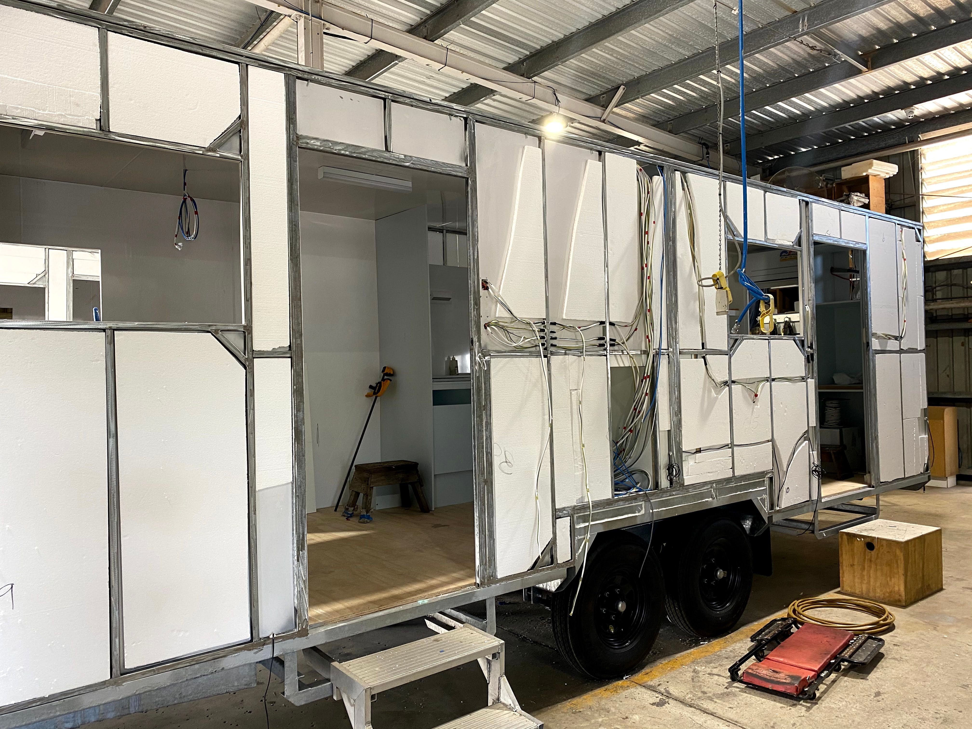 Building Industrial Van