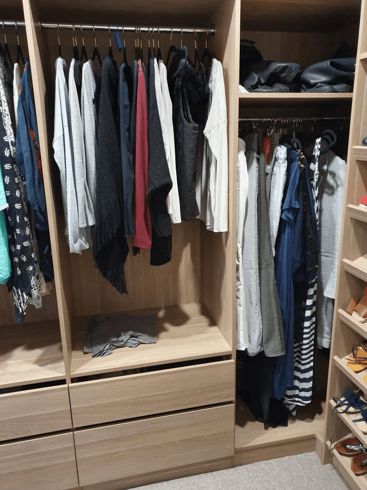 WIR using Polytec Maison Oak Matt. Overhead hinged doors