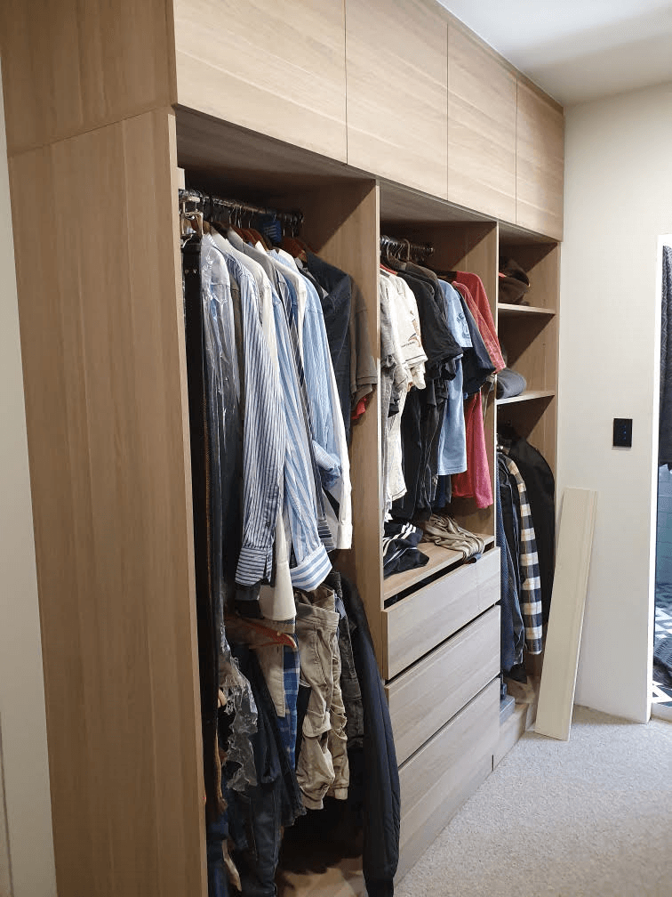 WIR using Polytec Maison Oak Matt. Overhead hinged doors