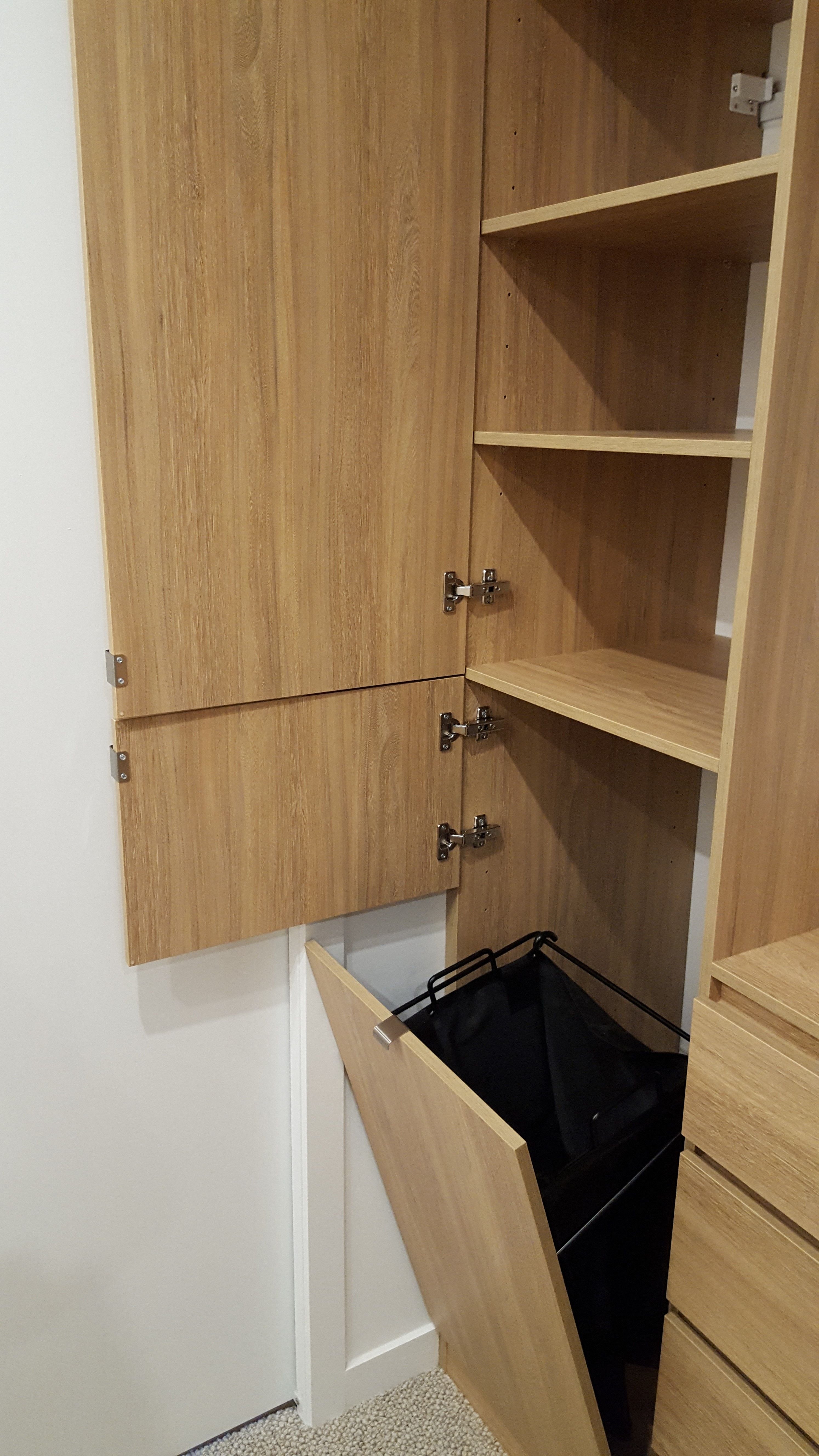 Tilt forward laundry hamper