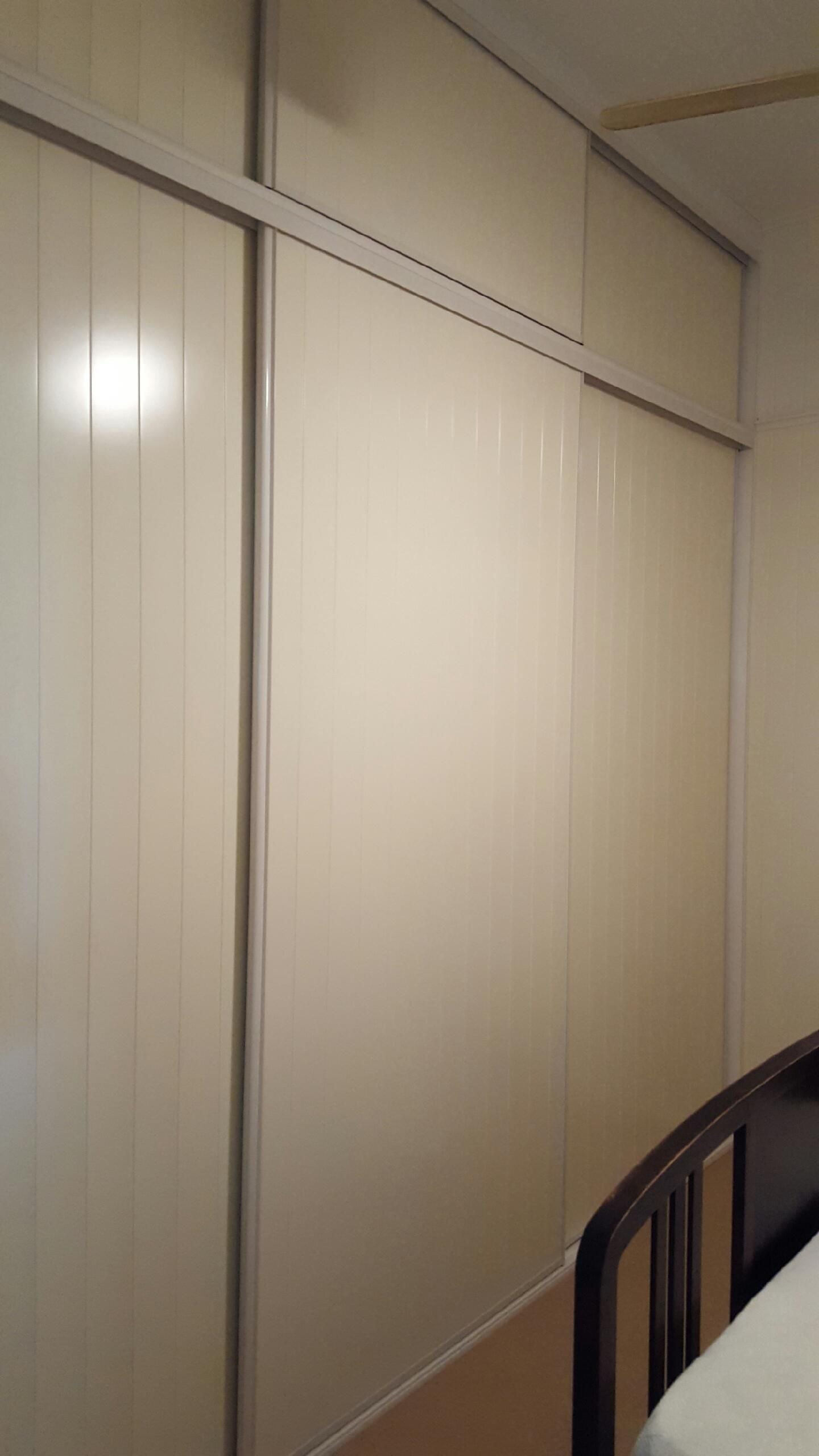 2 sets of 3 fully framed sliding doors. 2 pack painted VJ panels. Dias Almond Ivory aluminum trims & tracks