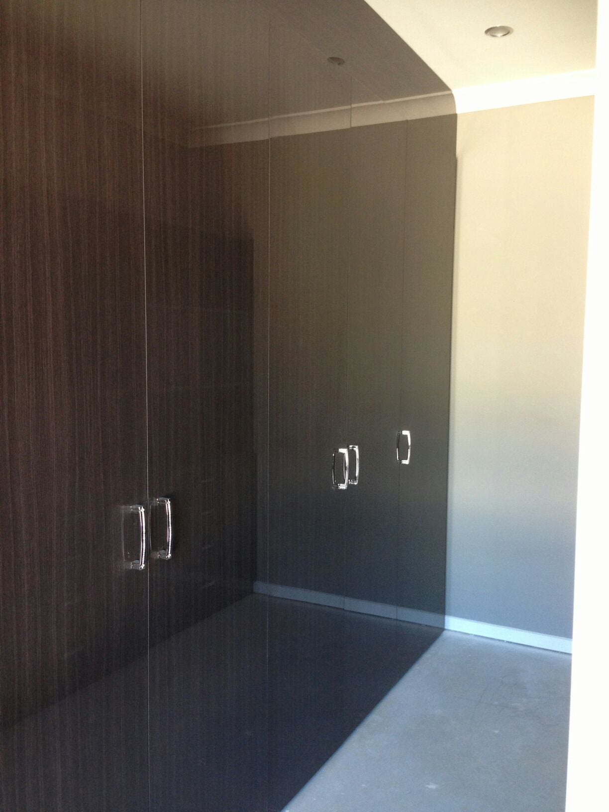 2 sets of 2 high gloss "Polytec Shannon Oak Createc" hinged doors with bullhead