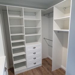 White WIR with shaker profile drawer fronts