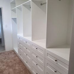 White WIR with shaker profile drawer fronts