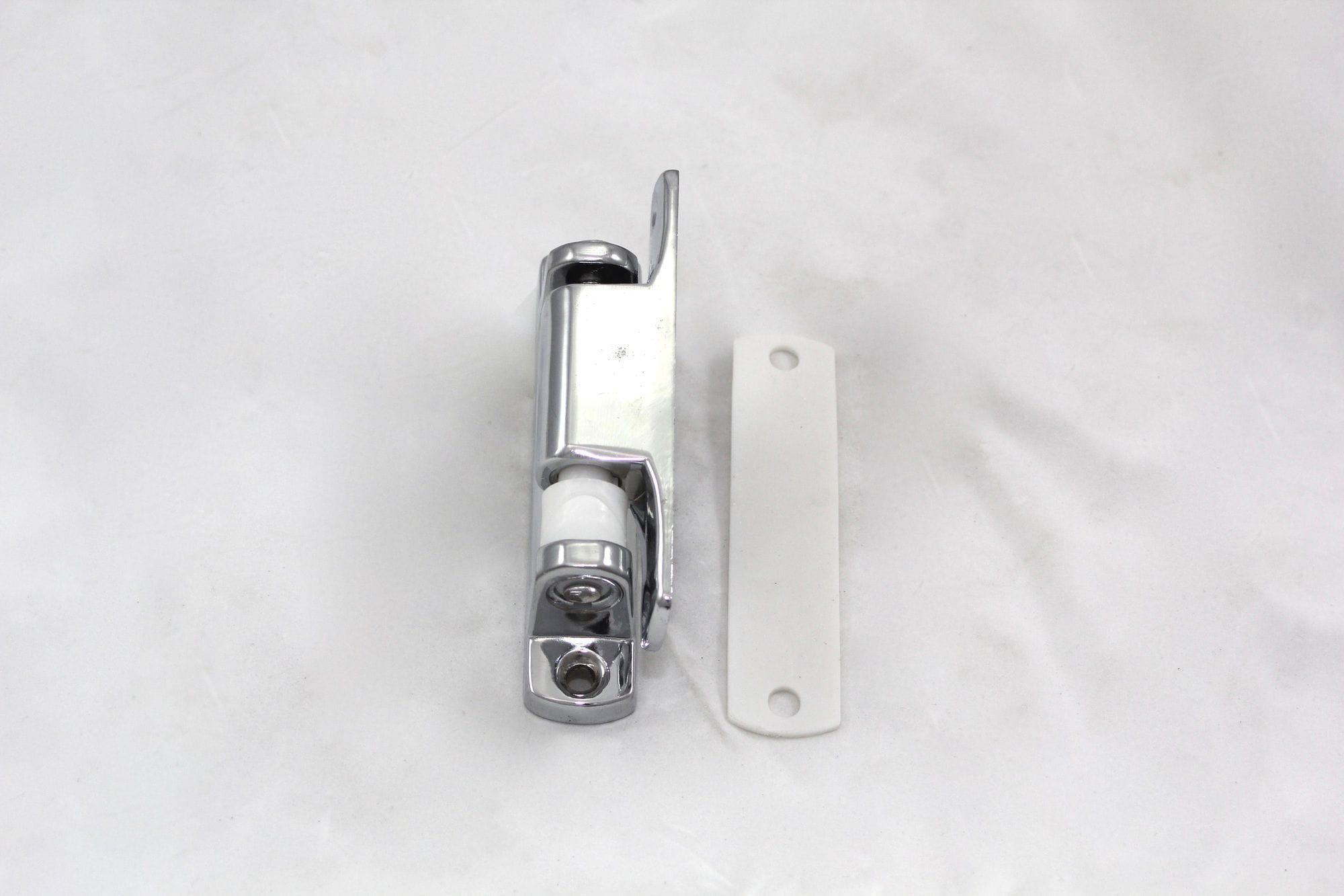 Universal self closing chrome plated door hinge with SS pin