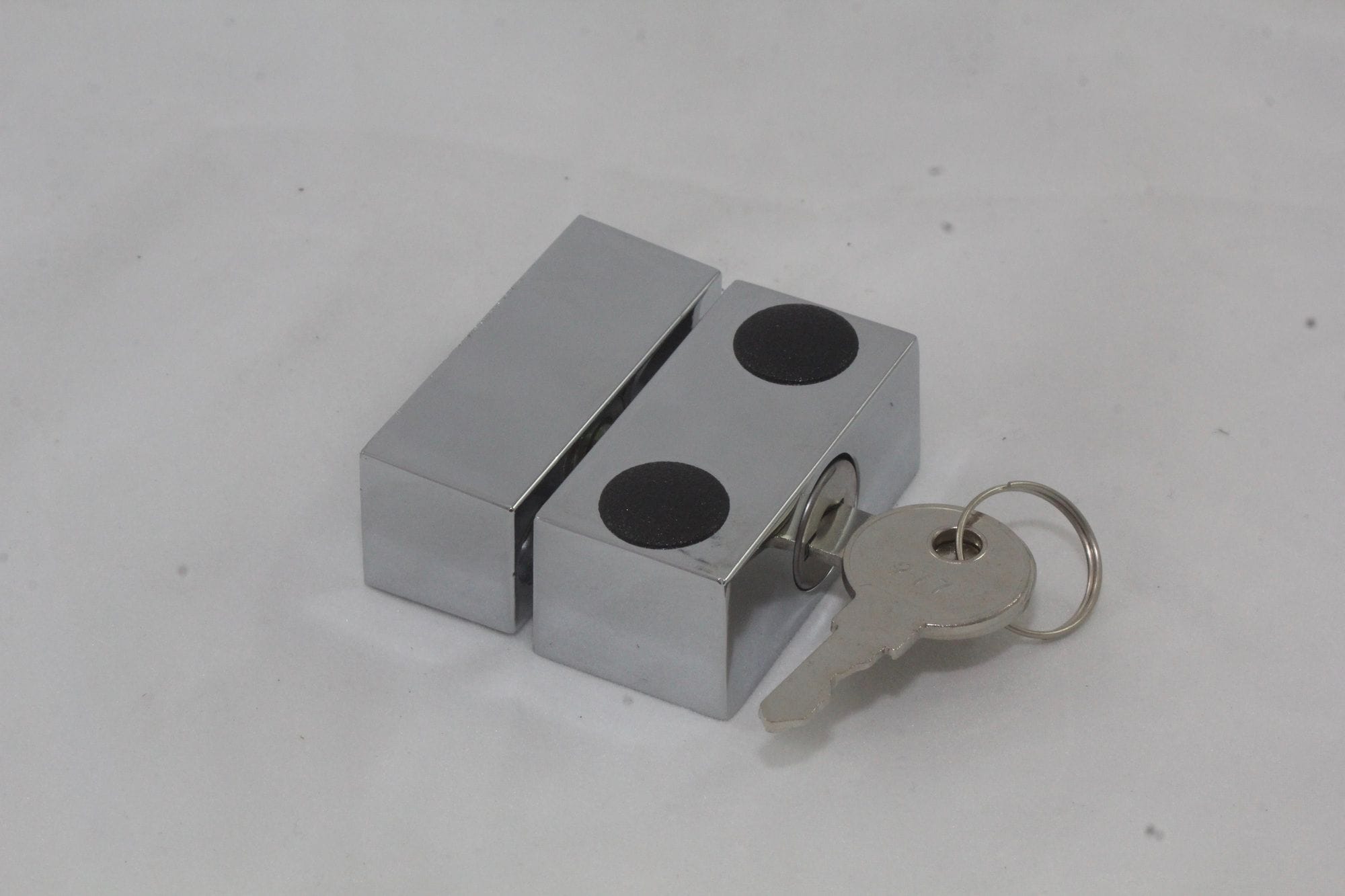 100SL Chrome plated security lock, 4 disc cylinder