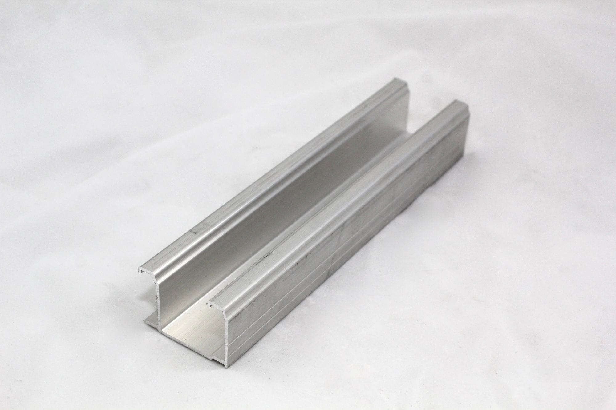 7318 series overhead aluminium mill finish double sliding track system x 3050mm