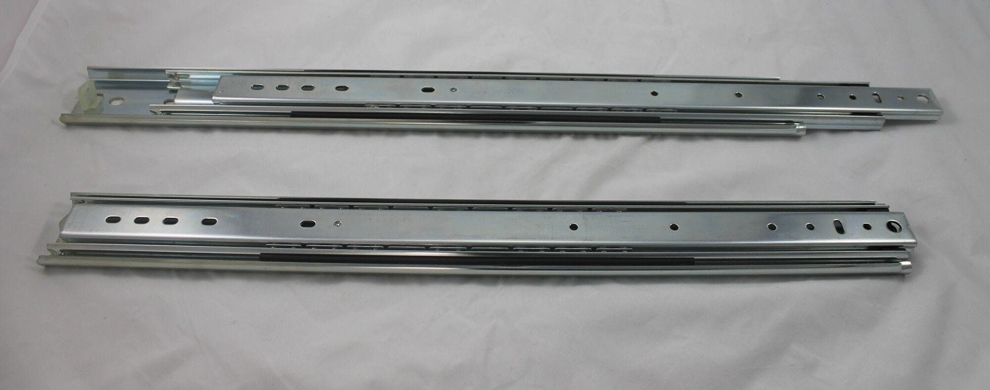 2x Hettich Chrome Drawer Slides 650mm L x 58mm H x 19mm W