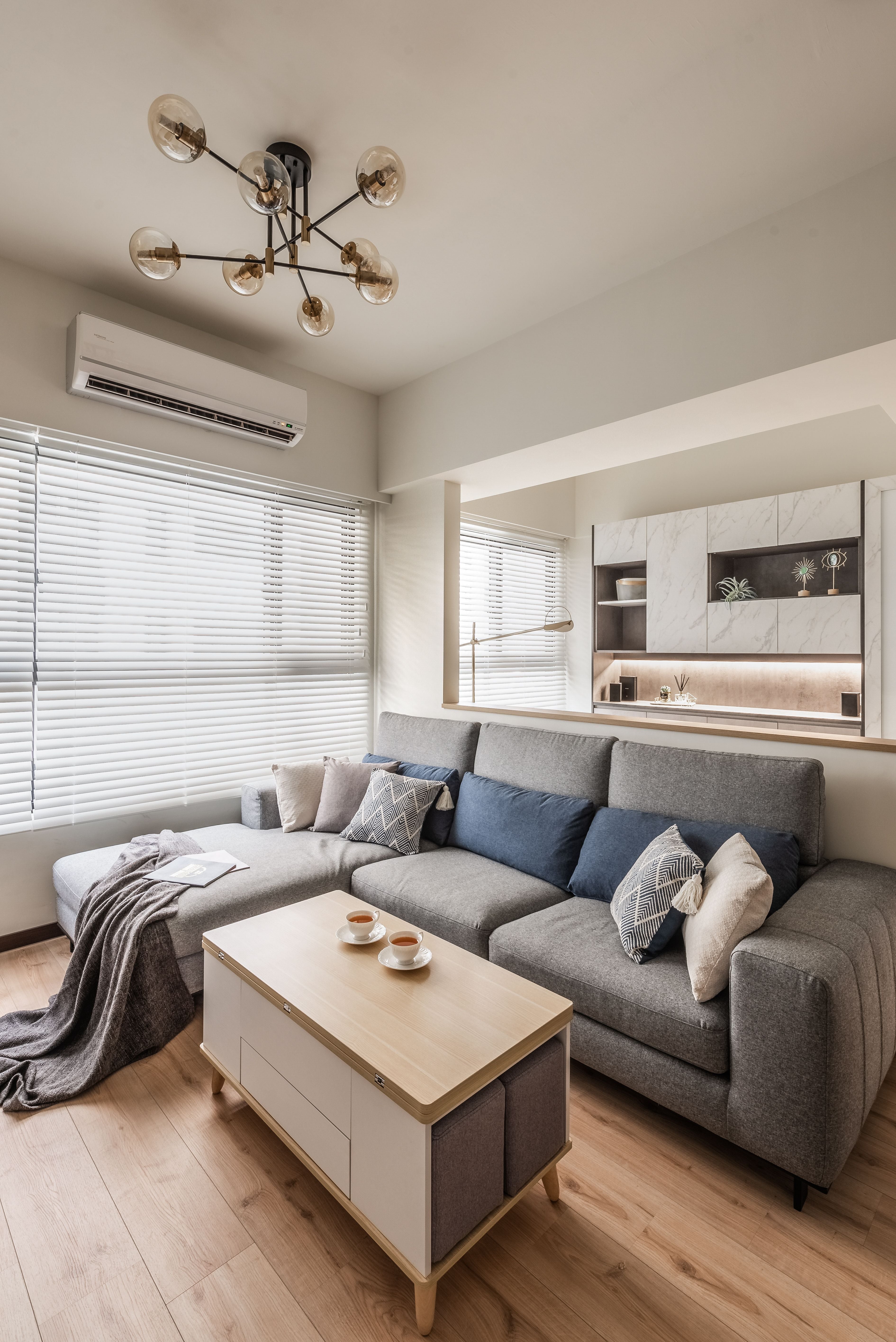 Venetian PVC Image -629961e6d6f41