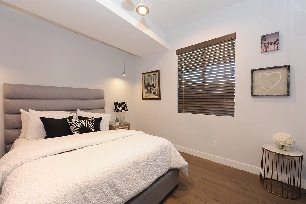 Venetian Timber Image -629962637ca2d