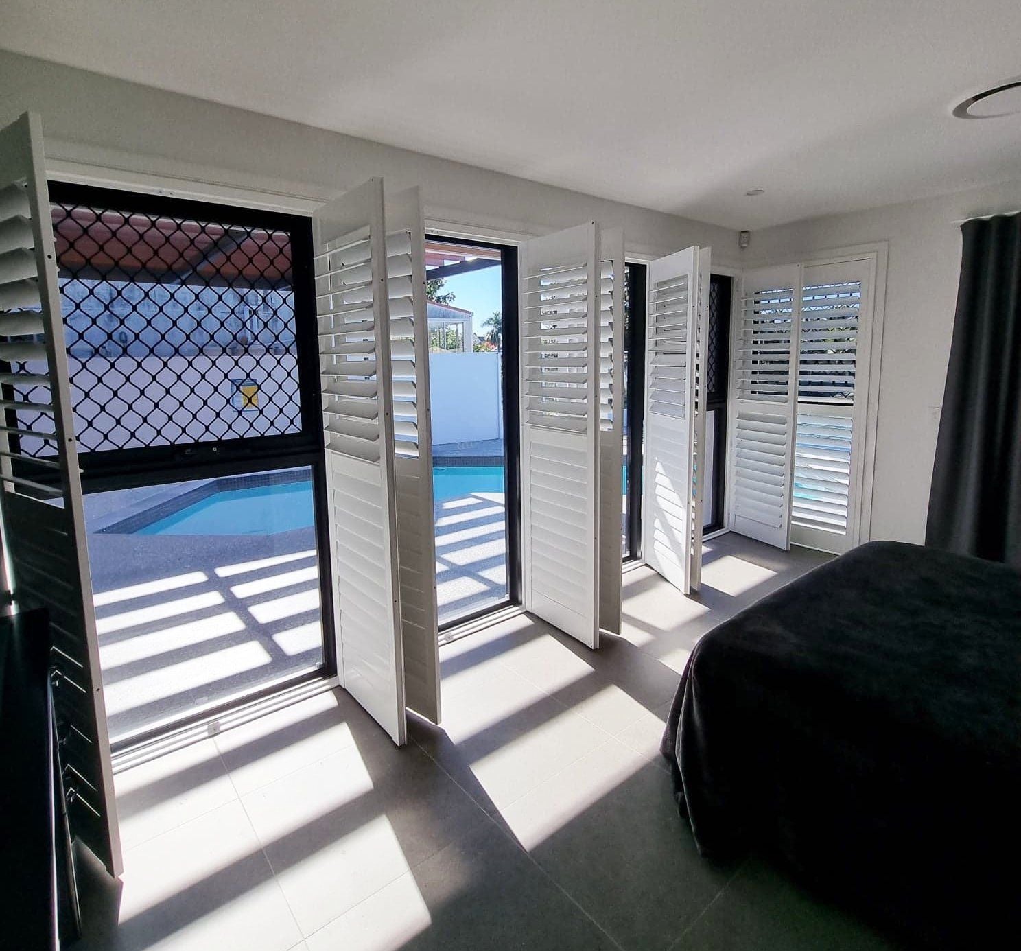 Plantation Shutters - Woodlore Image -63059bc1c3a1f