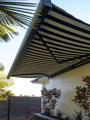 Outdoor Awnings | Custom Blinds