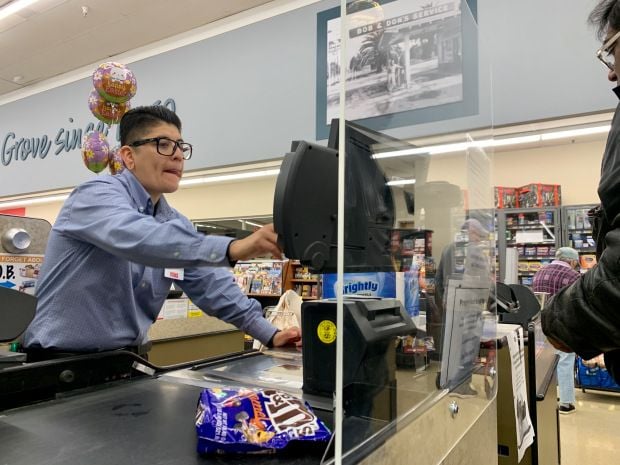 Sneeze Guards Gallery Image -5ee171e82bbd7