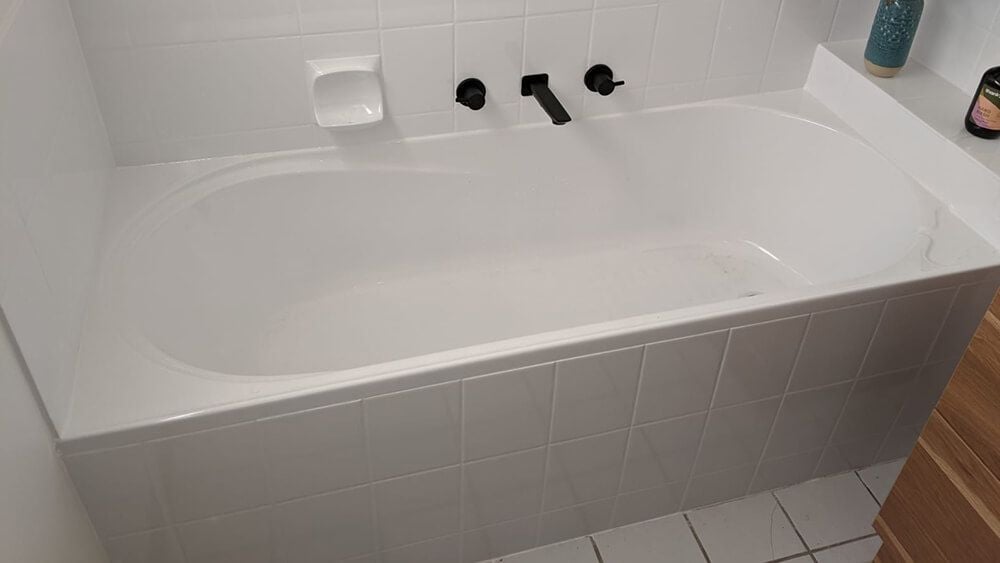 Bath Resurfacing & Re-Enamelling