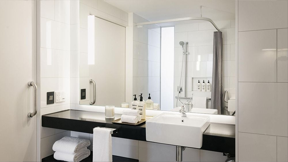 Holiday Inn Flinders Lane Holiday Inn Flinders Lane