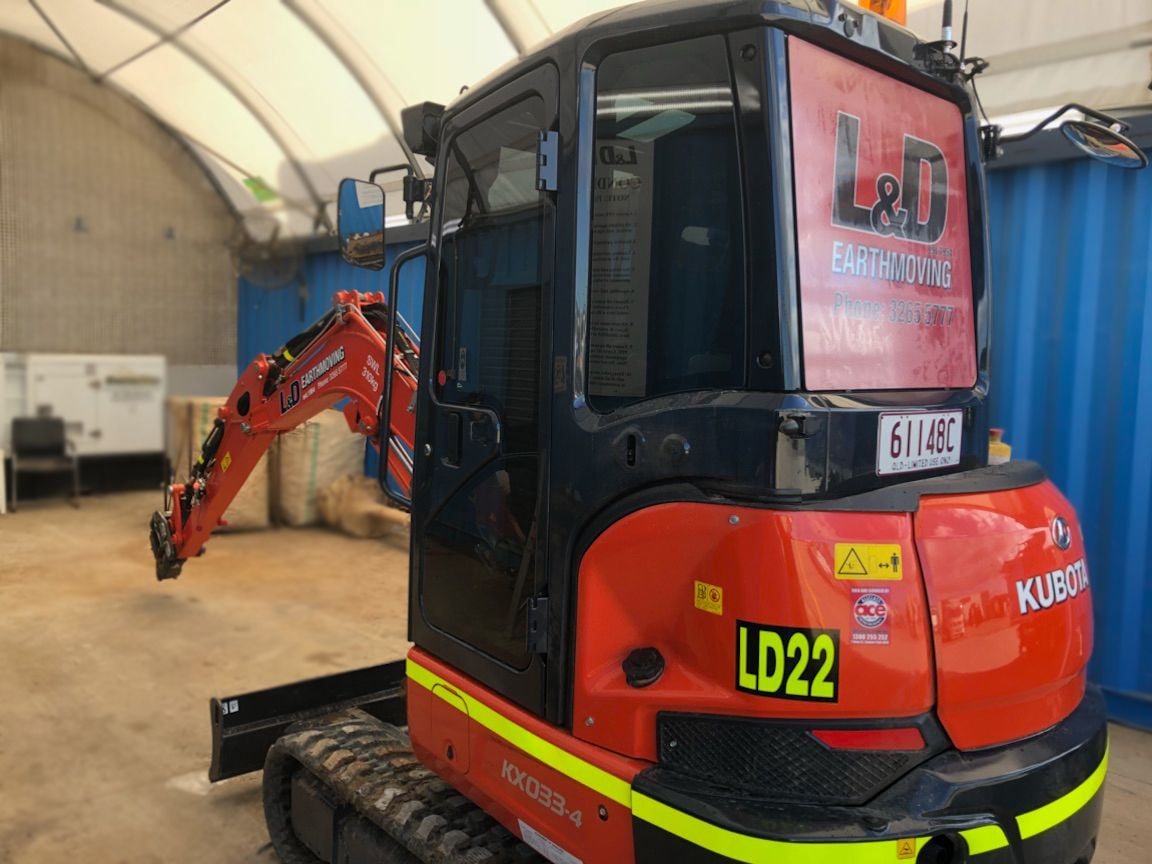 Excavator - More Images Image -5ad6c730343a5