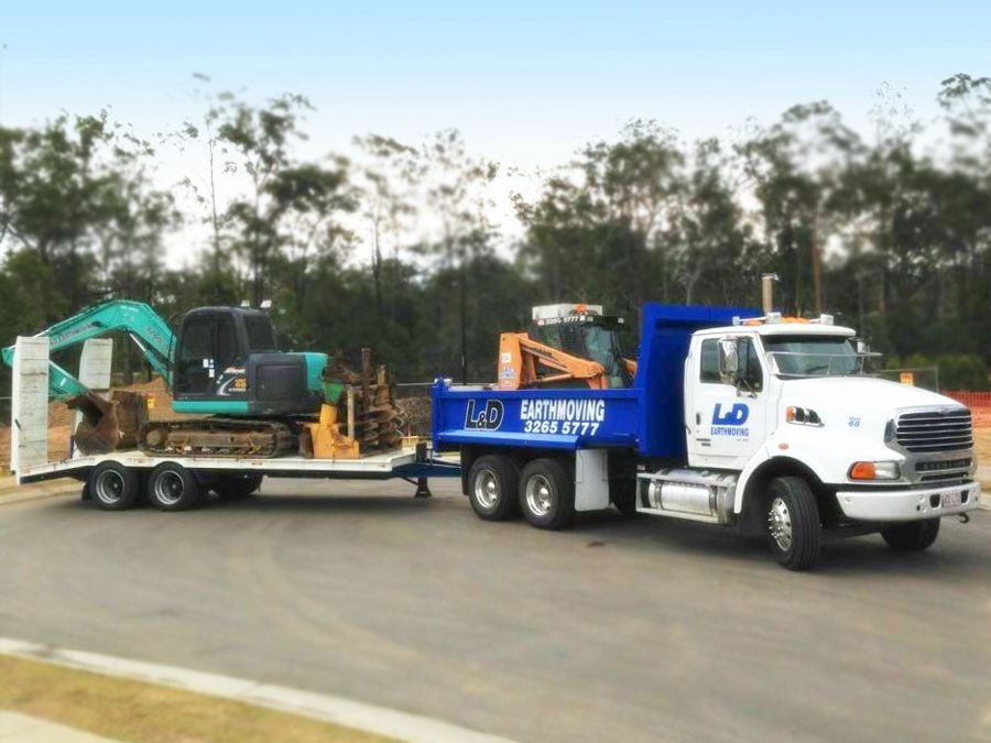 8 Tonne Combos Image -5ad6c7e04ddcd