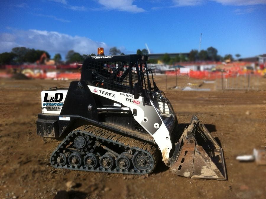 Skid Steer Loaders Image -5ad6cf737bbc2