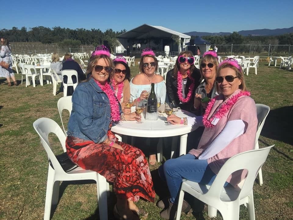 Lovedale Lunch 2019 Image -5b02a9f8ed92b