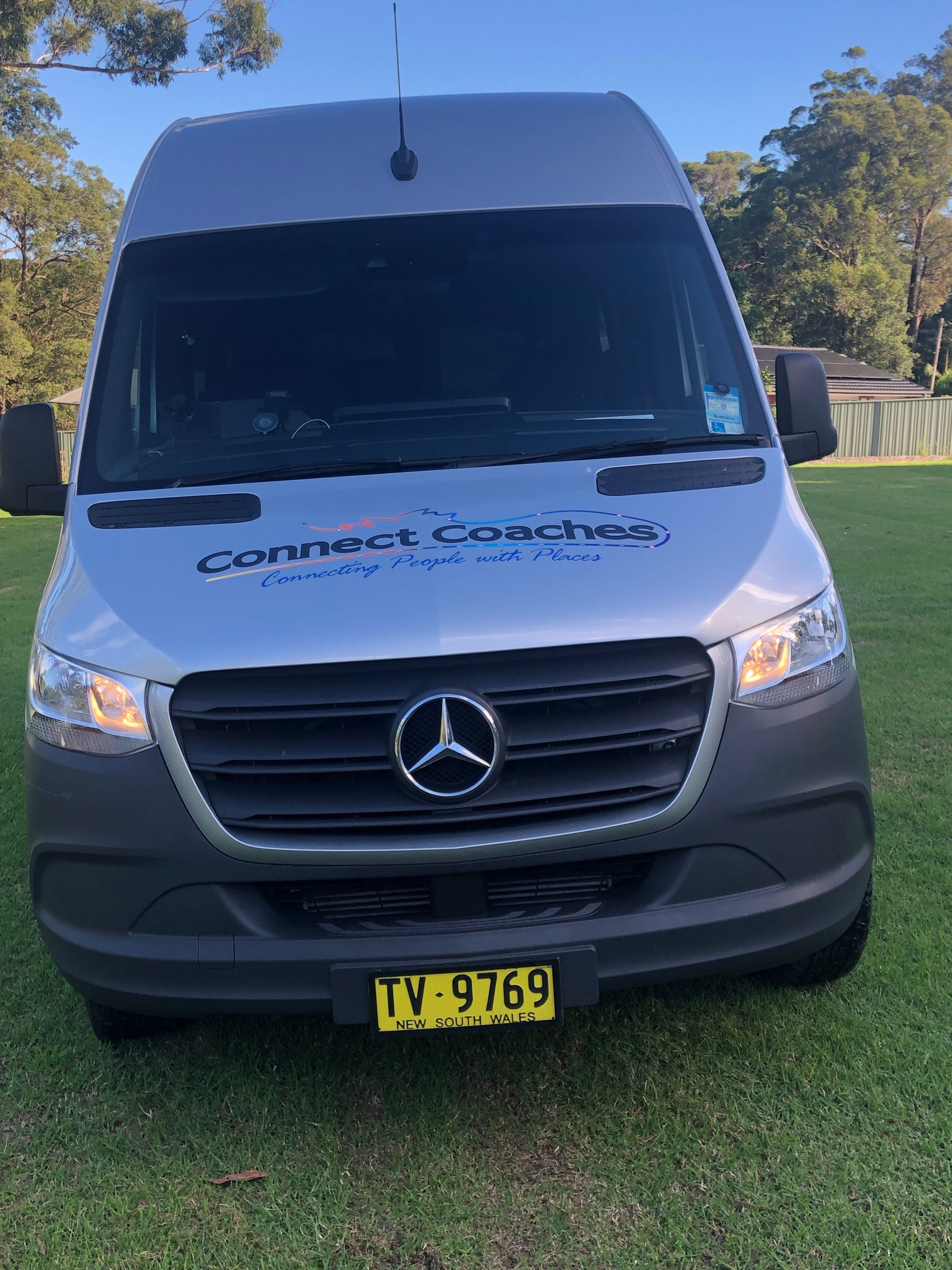 2020 Mercedes Benz Sprinter - 14 Passengers + Driver Image -606808bf182b7