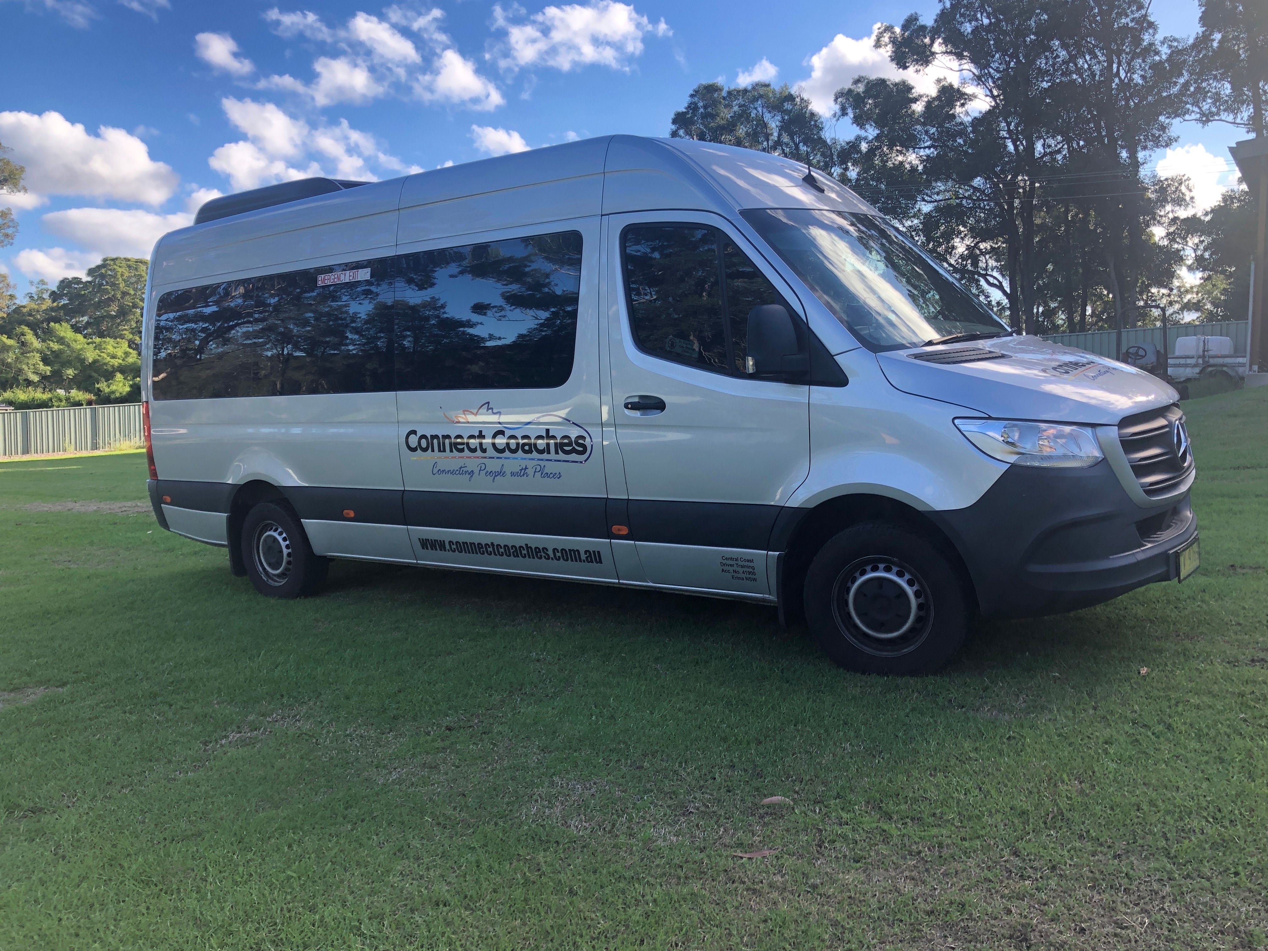 2020 Mercedes Benz Sprinter - 14 Passengers + Driver Image -606808dd7bdaf