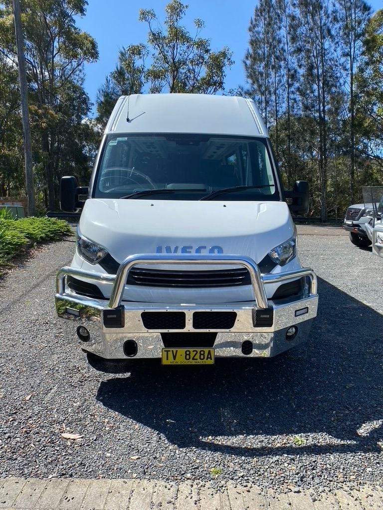 Iveco Daily 2019 Mini Bus 15 Seats + Driver Image -639245b35539a