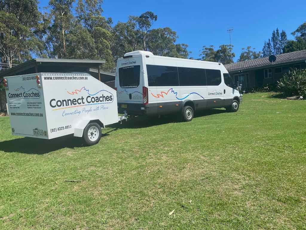 Iveco Daily 2019 Mini Bus 15 Seats + Driver Image -63c077b7ab902