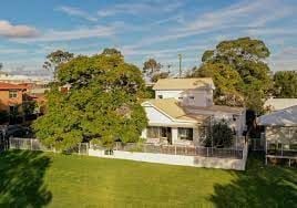 Dobell House PDT October 2023 Dobell House PDT October 2023
