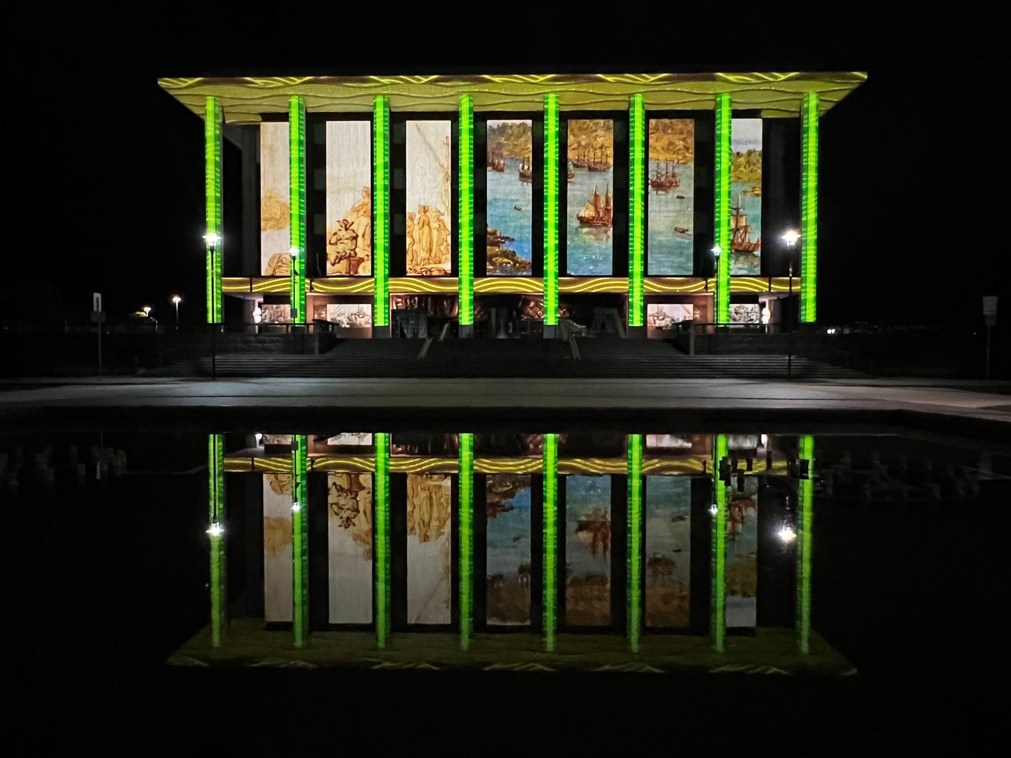 2024 Canberra Sights & Lights Tour - Enlighten Festival 2024 Canberra Sights & Lights Tour - Enlighten Festival