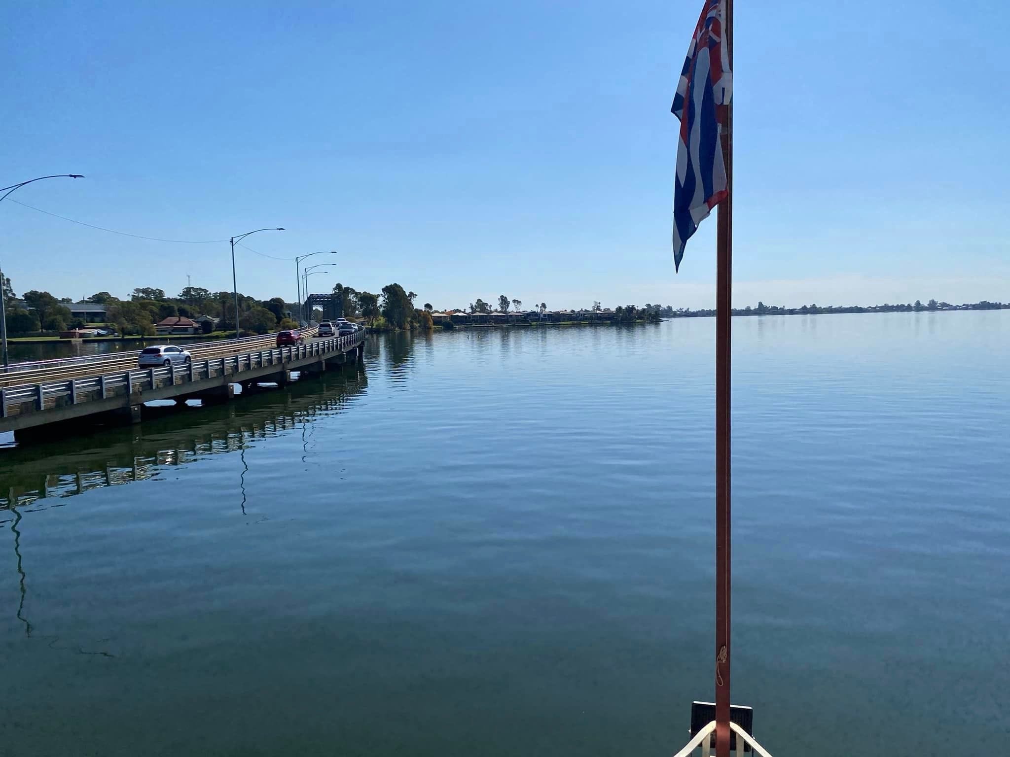 Yarrawonga - Lunch on board the Cumberoona Image -663bfbc8a61c7