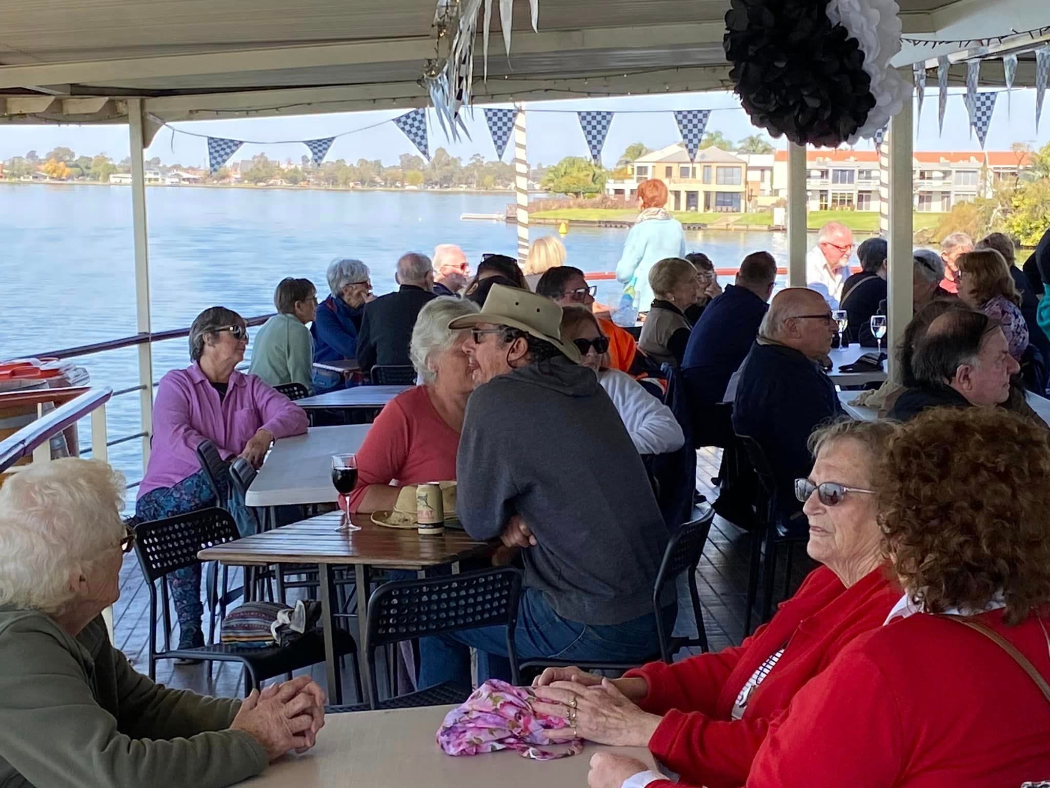 Yarrawonga - Lunch on board the Cumberoona Image -663bfbcfe81c2