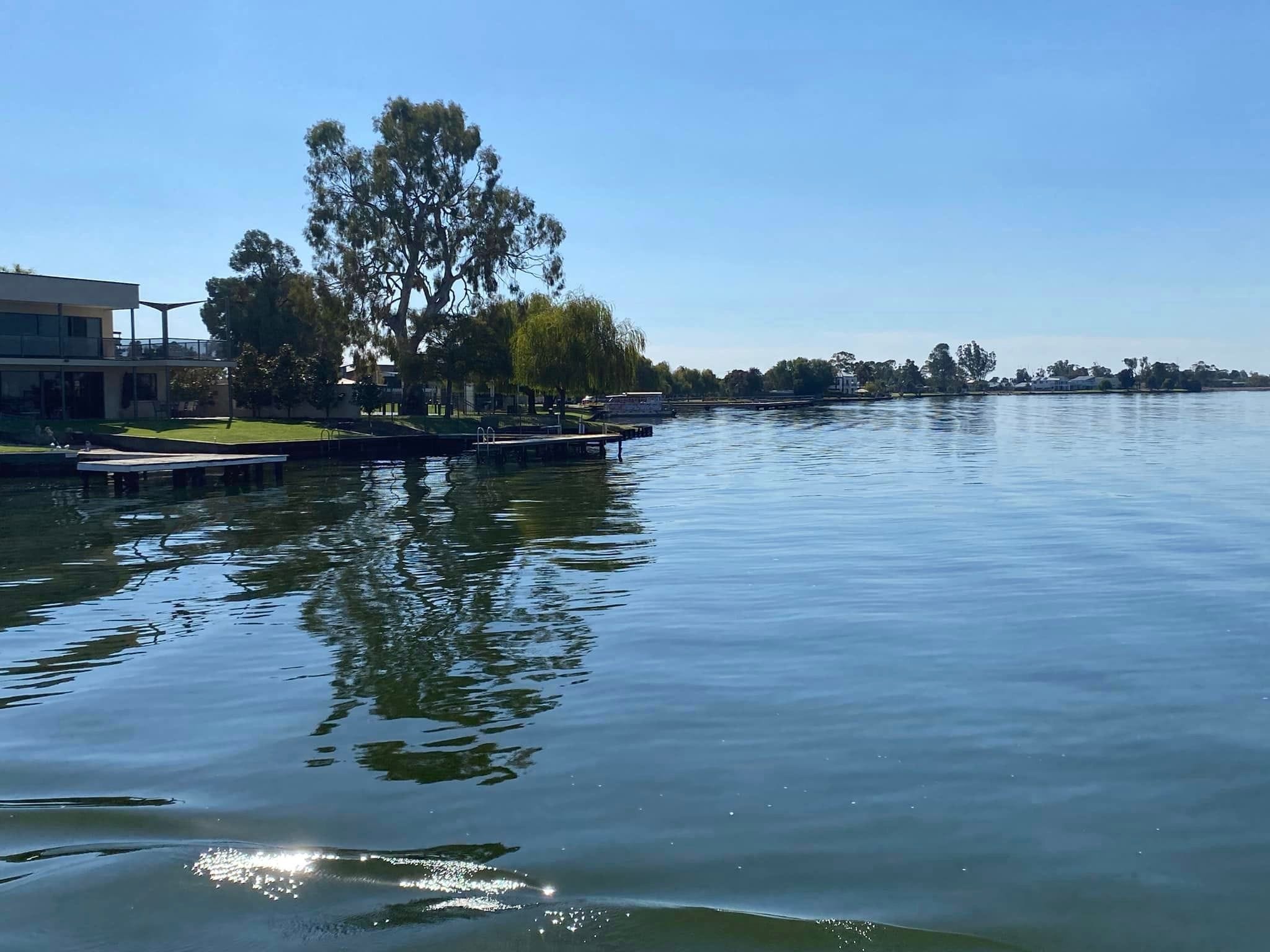 Yarrawonga - Lunch on board the Cumberoona Image -663bfbd40e521