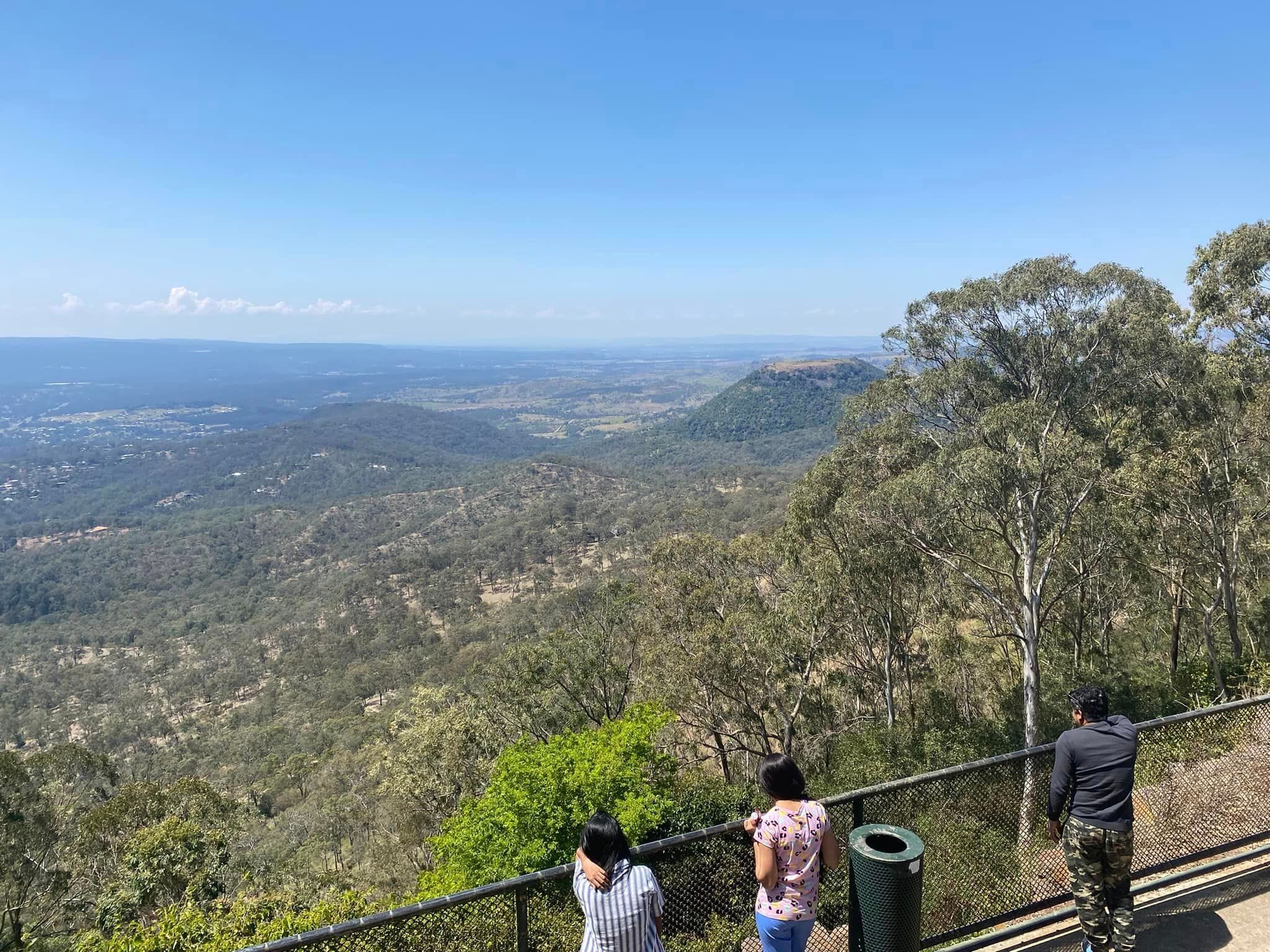 Picnic Point Look Out - Toowoomba Garden Festival Image -66ff76598f48f