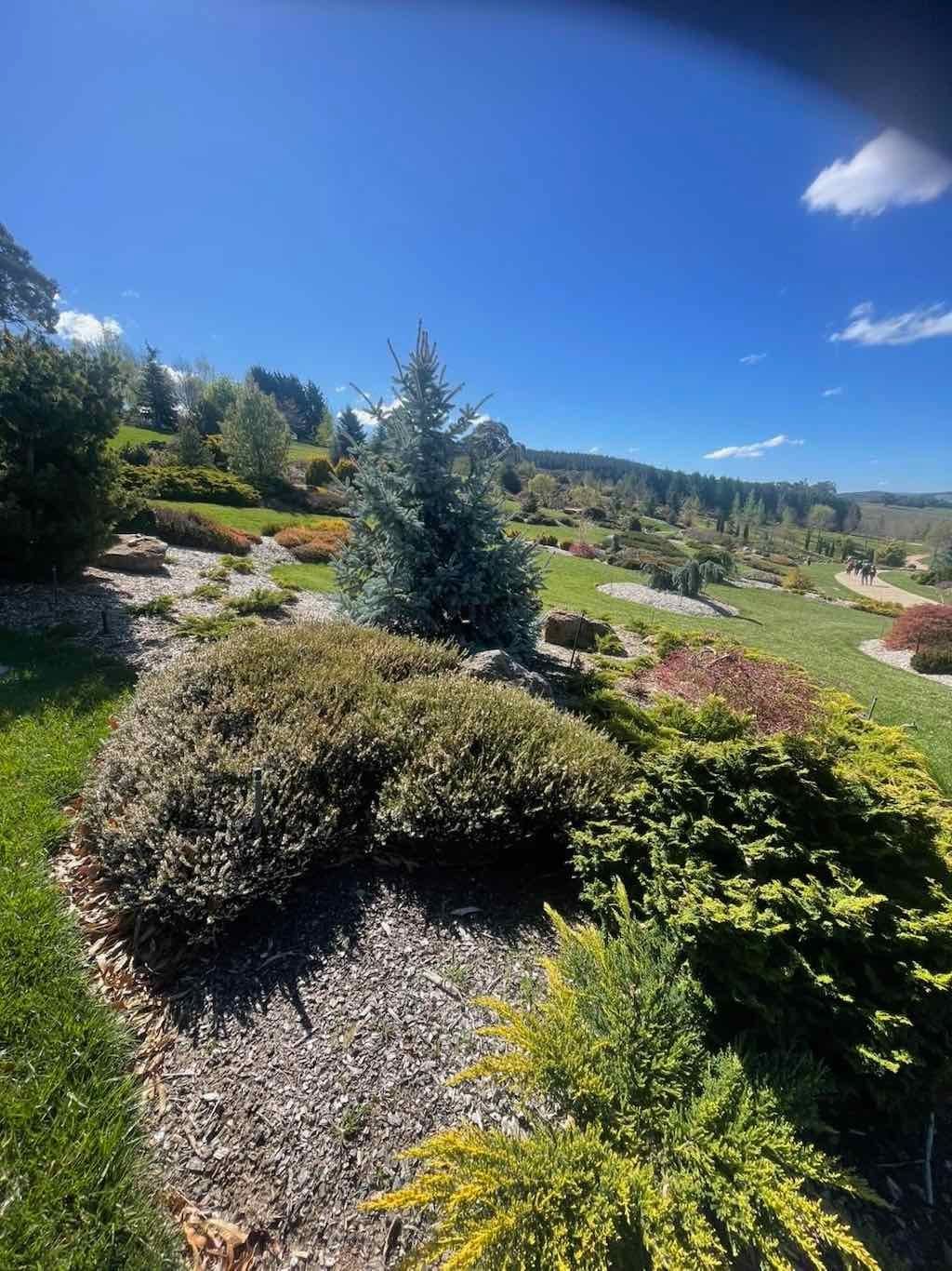 Mayfield Gardens : 2025 Garden Extravaganza Tour Image -68e0bfbf2a32d