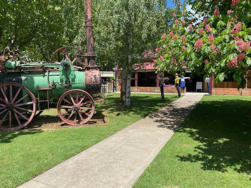 Milthorpe Garden Ramble Image -69142f133382b