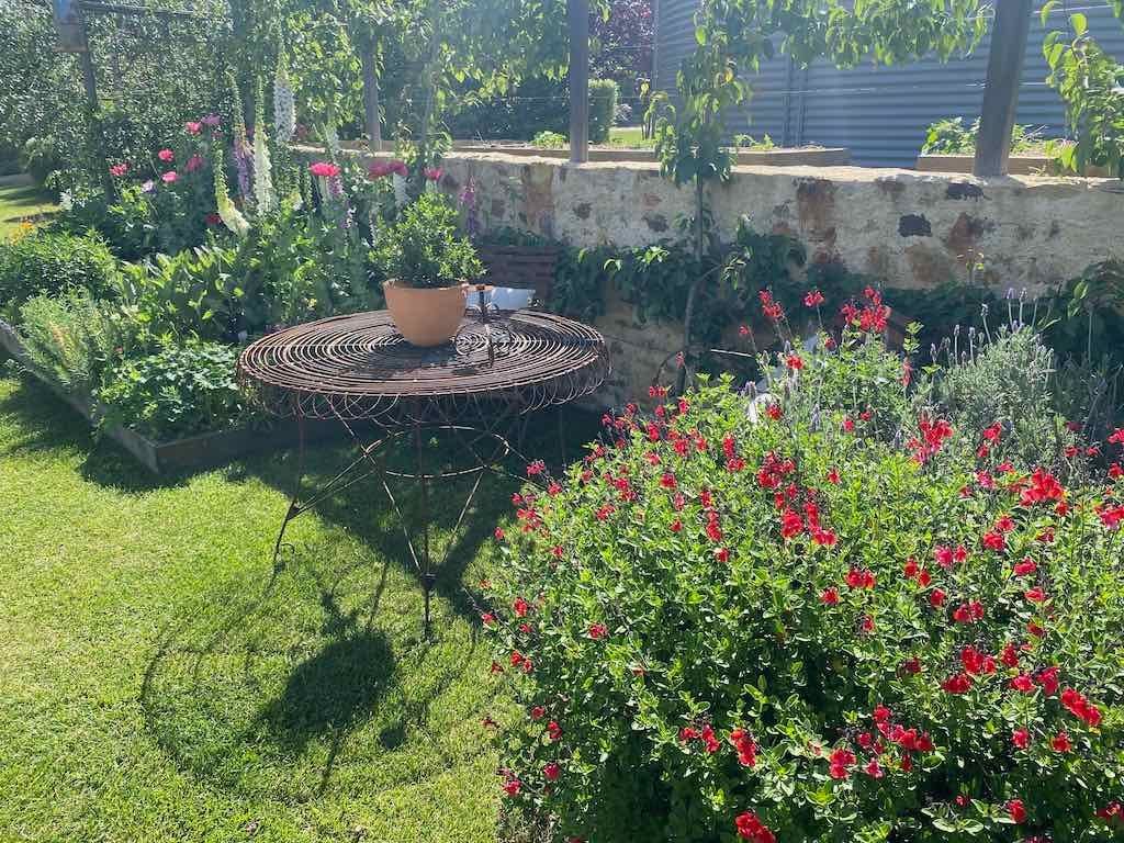 Milthorpe Garden Ramble Image -69142f4068836