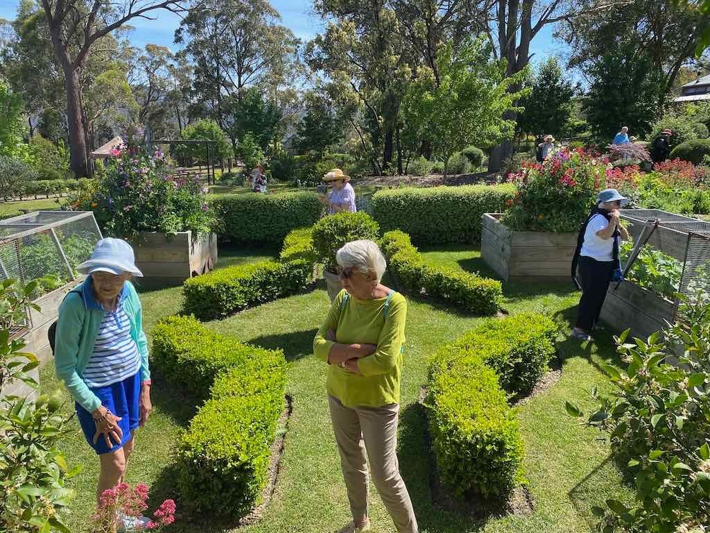 Milthorpe Garden Ramble Image -69142f454702d