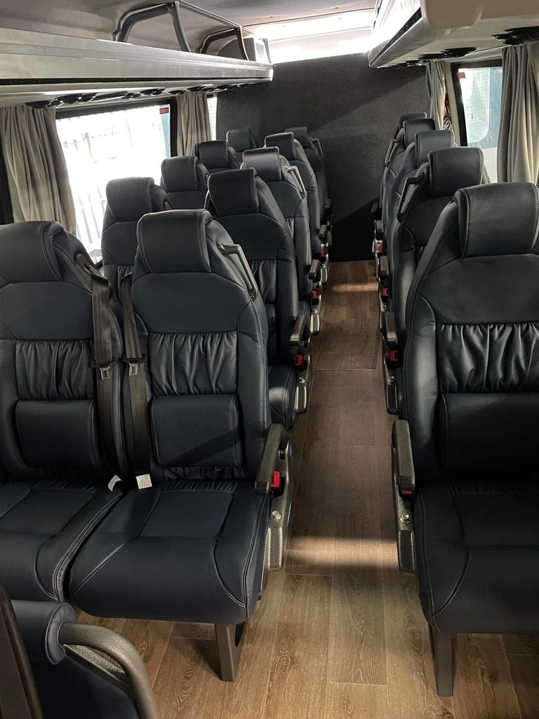 Connect Coaches Fleet Image -692d5b7d25499
