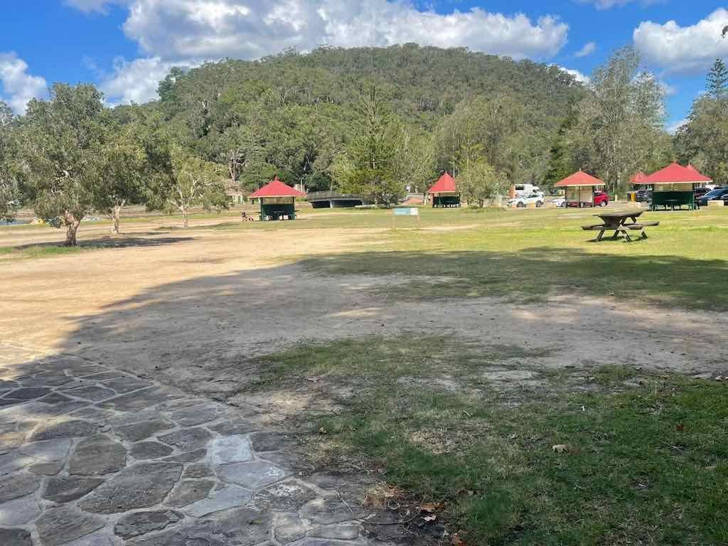 Lovely Lunches : Bobbin Head 2nd April 2026 Image -69d9c6048e890