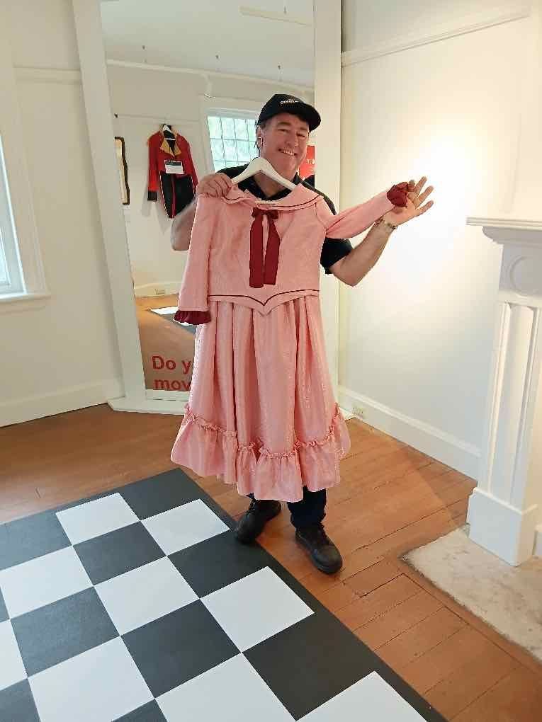 Government House Public Day Tour : 17th April 2026 Image -69e2da2b223ee