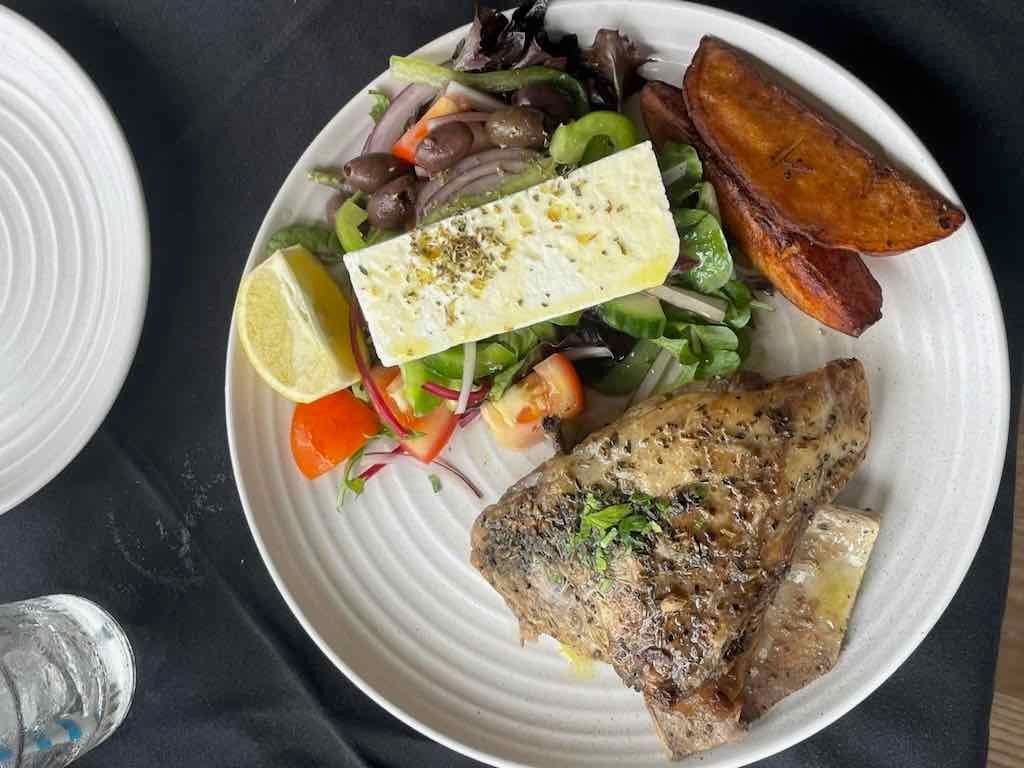 Lovely Lunches : The Deck Cafe Soldiers Point Image -6a53512518873