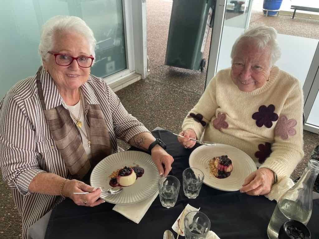 Lovely Lunches : The Deck Cafe Soldiers Point Image -6a535127b4704