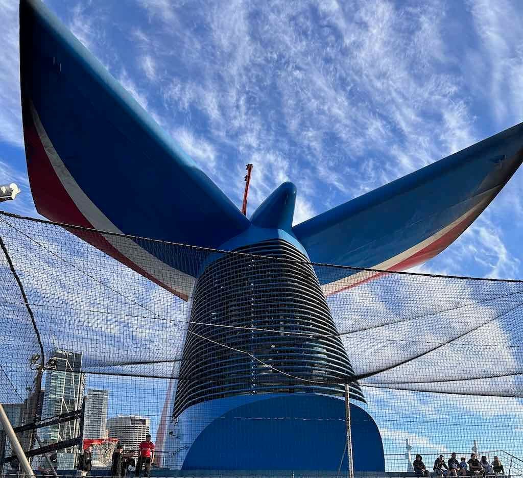 June 2026 : 10 Day Carinval Cruise - Cairns , Arlie Beach & Moreton Bay Island Image -6a54ae22d30c9
