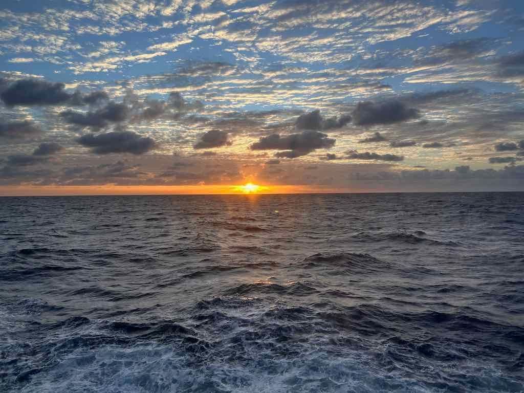 June 2026 : 10 Day Carinval Cruise - Cairns , Arlie Beach & Moreton Bay Island Image -6a54ae2c47b75