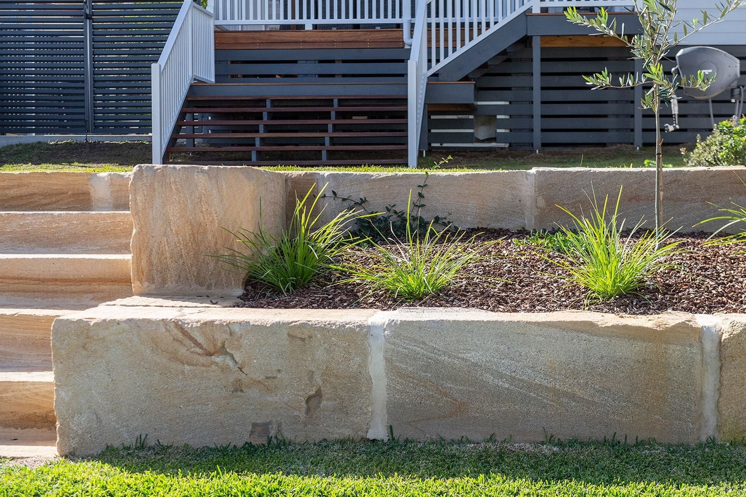 Sandstone Retaining Sandstone Retaining Wall
