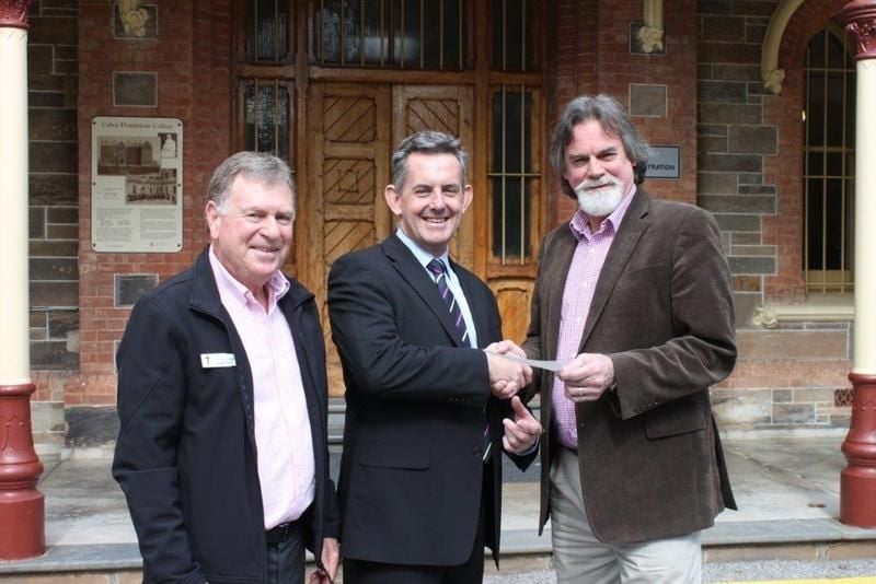 Valued Sponsor Lighthouse presents Cheque Valued Sponsor Lighthouse presents Cheque